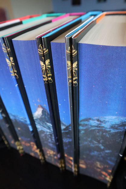 Velaris X ACOTAR Special Edition Book Box Set with Velaris Printed Pages